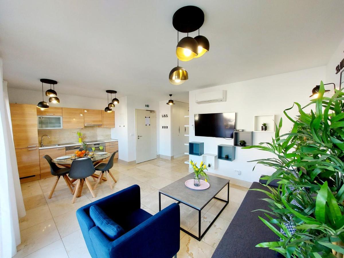 Apartment Livia Slatine Exterior foto